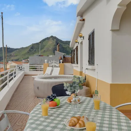 Сasa de vacaciones Moreira House By Atlantic Canical (Madeira)